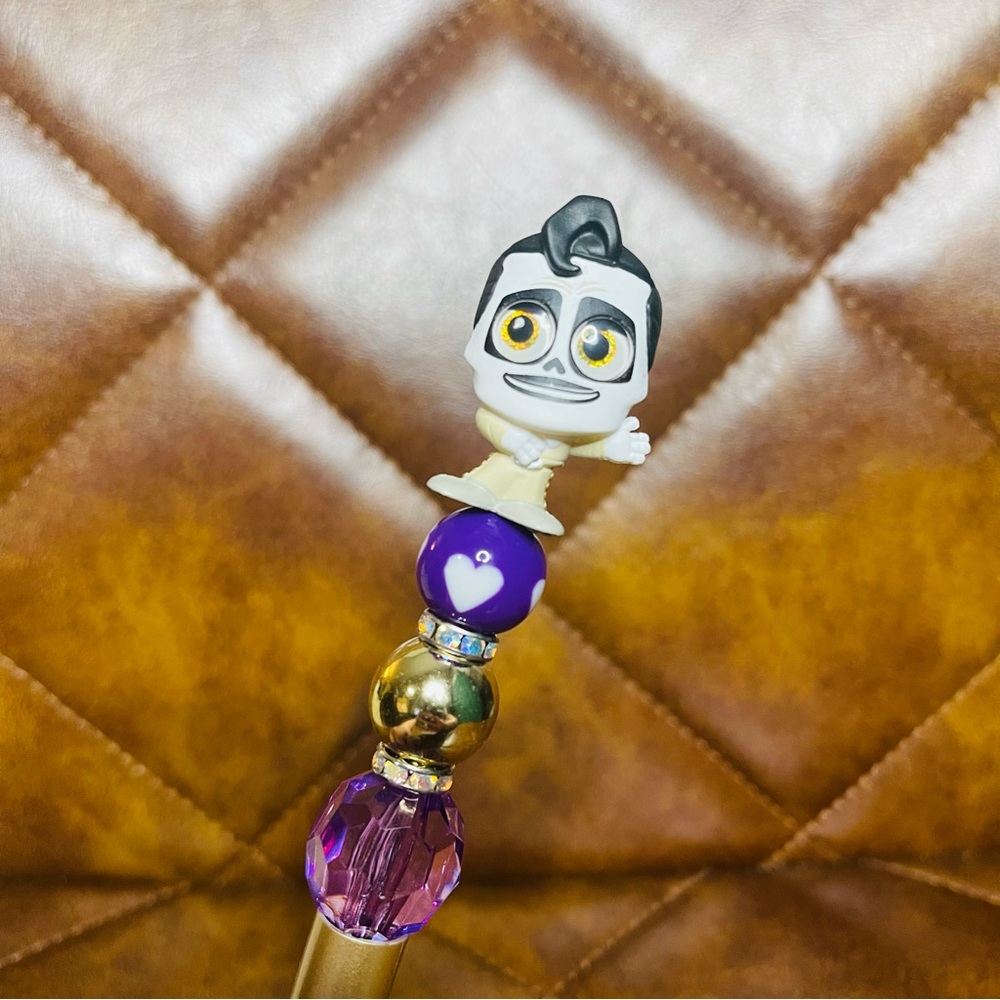 Disney Doorables: Coco: Ernesto De La Cruz: Ultra Rare: Beaded Pen